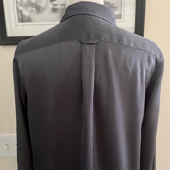 Banana Republic blouse zize S runs bigger like M good condition - Picture 6 of 13